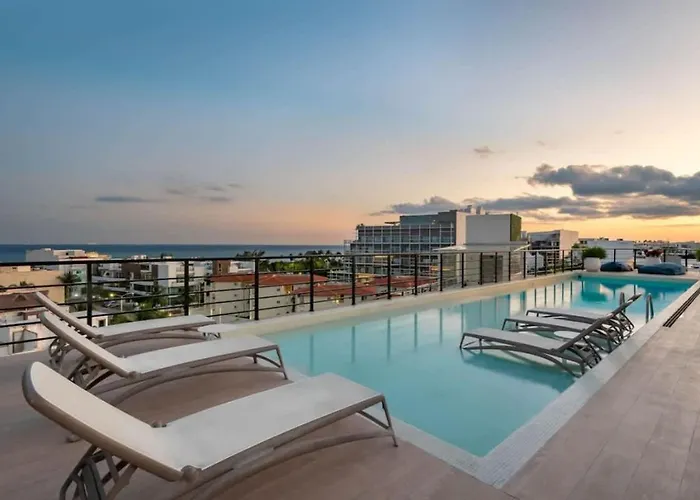 3br Penthouse W Private Rooftop Pool And Bbq