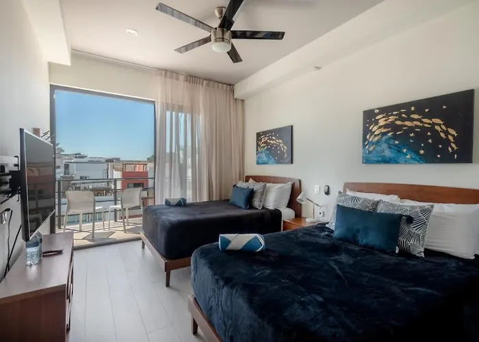3br Penthouse W Private Rooftop Pool And Bbq *